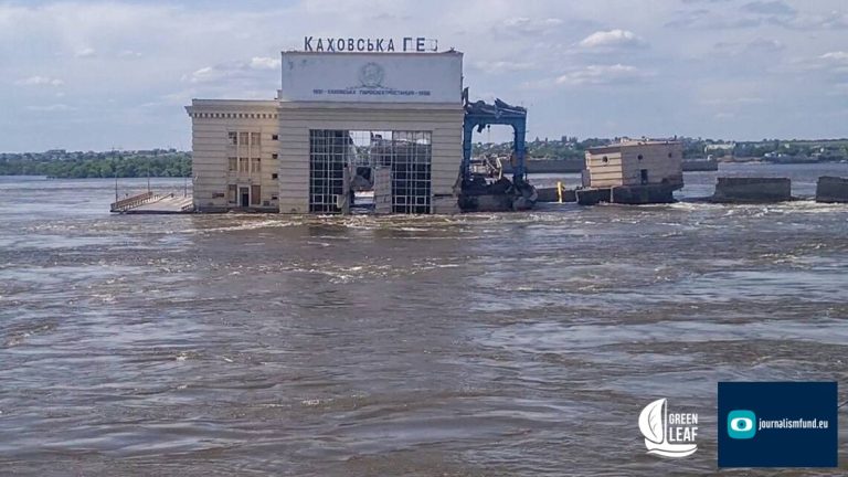 Каховська ГЕС після руйнації