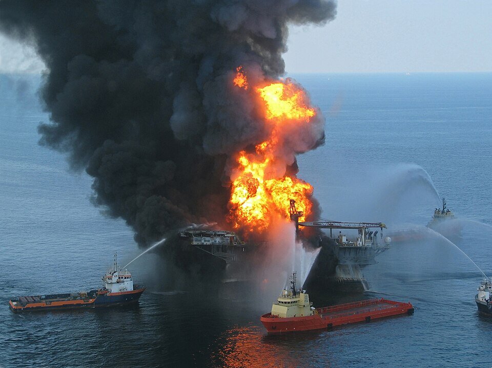 Вибух нафтової платформи Deepwater Horizon як приклад екологічної катастрофи