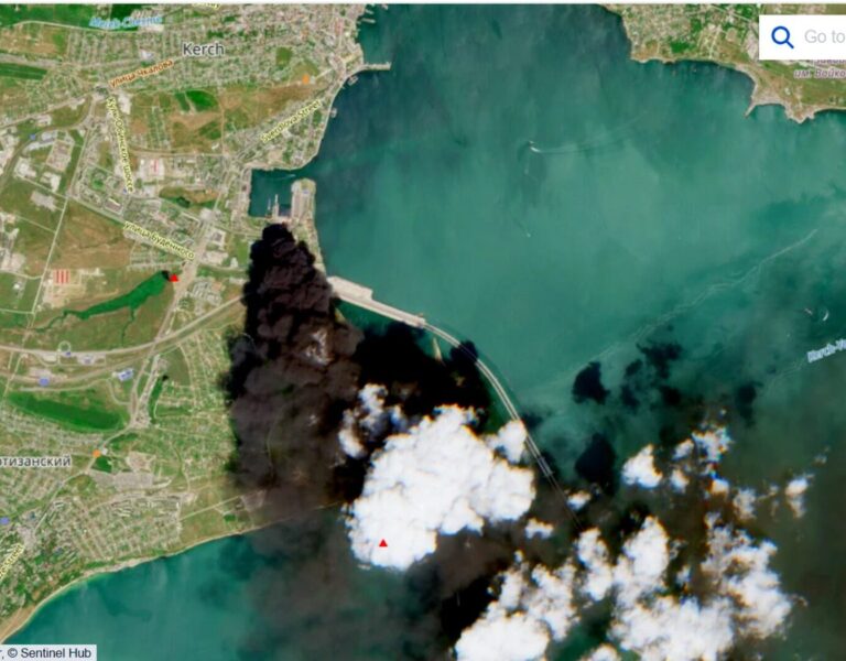 Sentinel-2 димовий шлейф Керченський вузол Таманський півострів червень 2026
