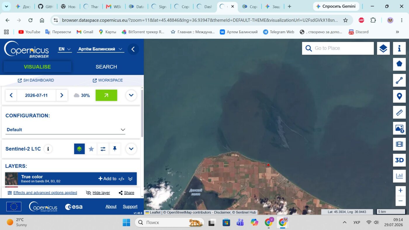 Elongated surface oil pollution near Kamennyi Cape on 11 July 2026, Sentinel-2 optical overview