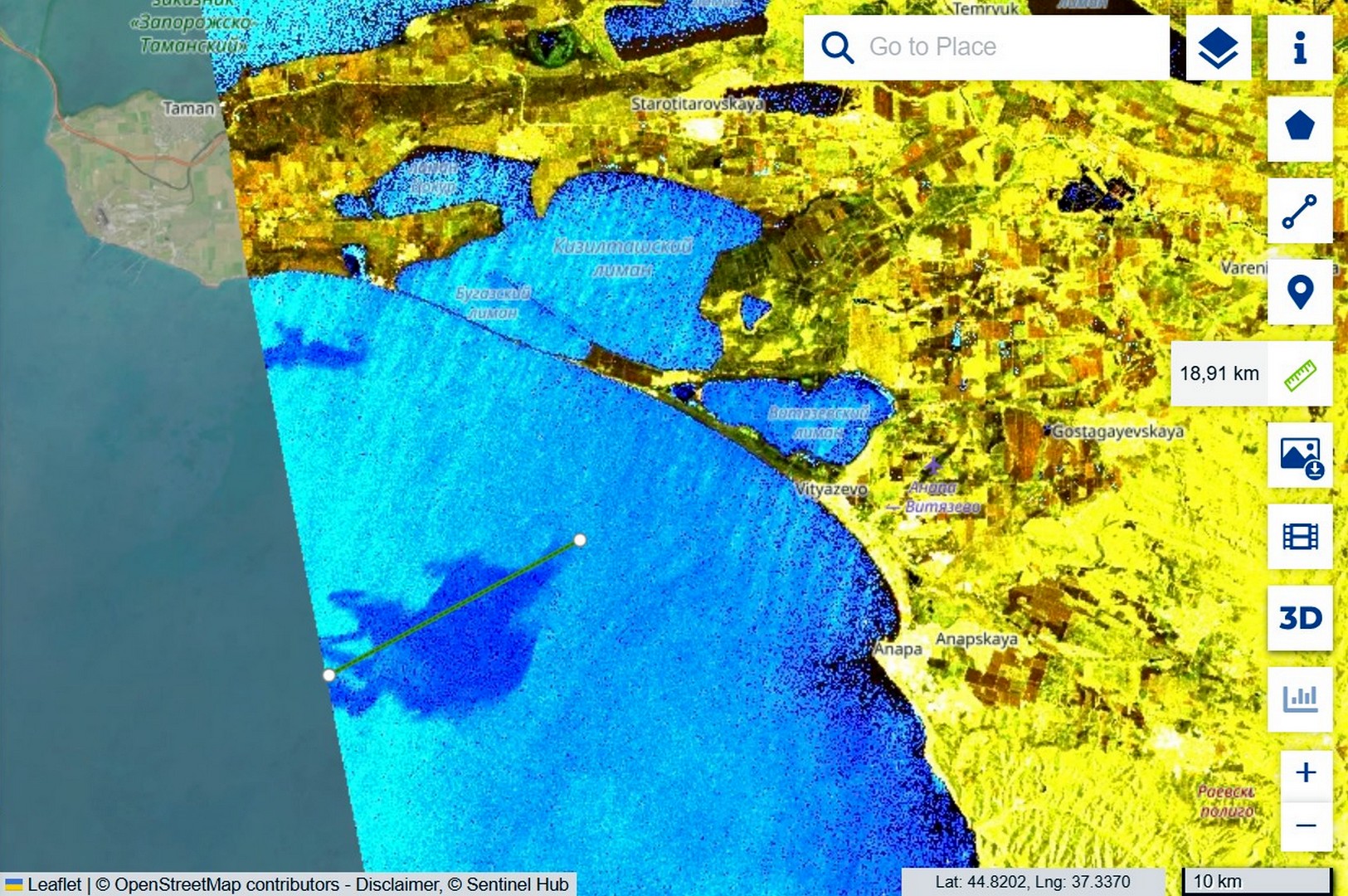 Sentinel-1, 1 August: compact 18.91 km pollution plume south of Taman